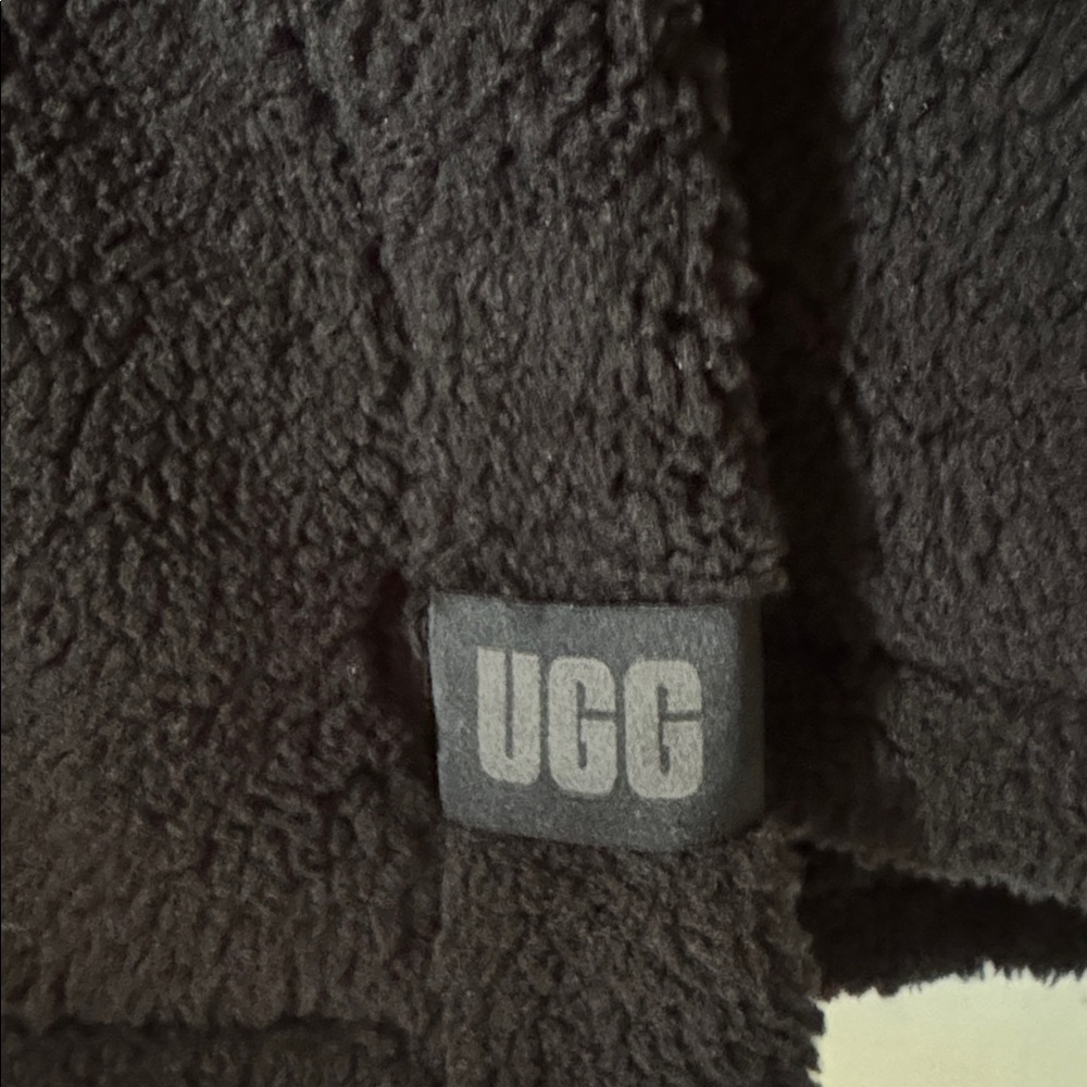 NWOT UGG Frankie Fluff Shirt Jacket Size Large - Picture 11 of 14